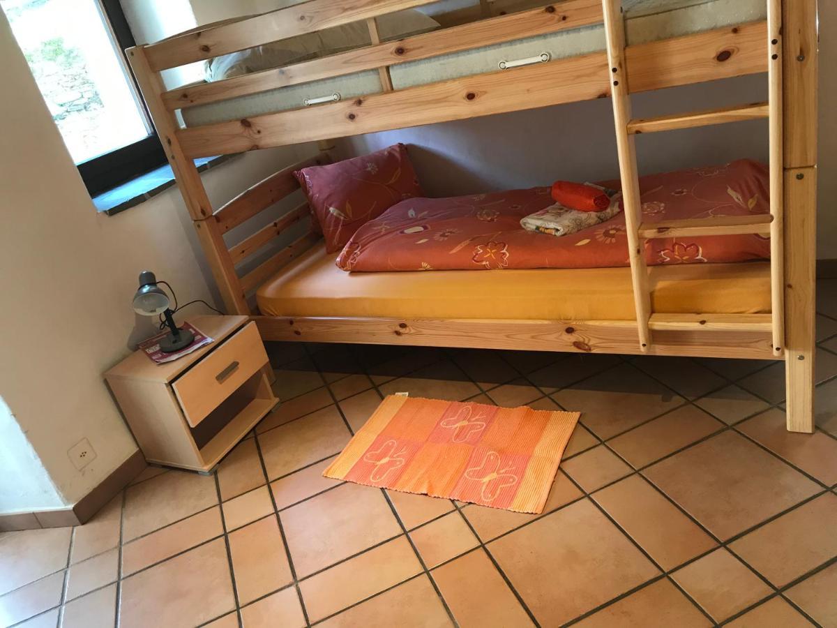 Ostello Orgnana Gambarogno Экстерьер фото